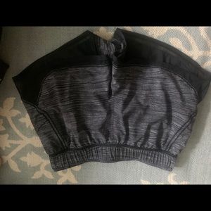 Lululemon short no liner sz 8